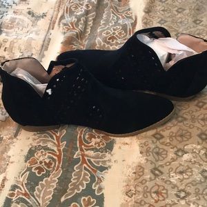 Black Pointed-Toe Ankle Boot With Cutouts